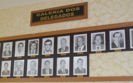 Delegados que já passaram por Foz do Iguaçu são homenageados com galeria de fotos