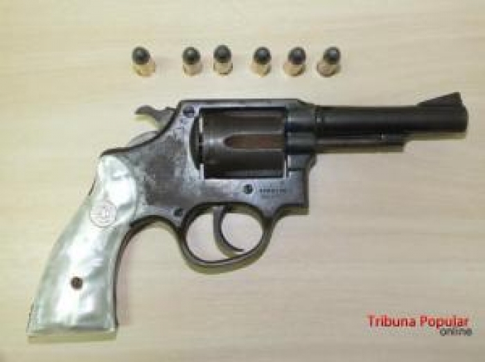 Policia Civil apreende revolver 38 na Avenida Mario Filho no Morumbi