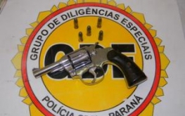 Grupo de Diligências Especiais da Policia Civil apreende revolver na Vila Resistência