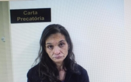 Mulher que teria esfaqueado uma menina de 11 anos é presa pela Policia Civil