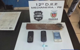 Adolescentes são flagrados jogando celulares, droga e um explosivo para dentro da Cadeia de Medianeira