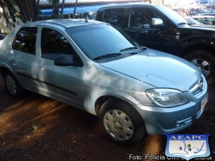 Carro furtado é recuperado por GDE de Foz do Iguaçu