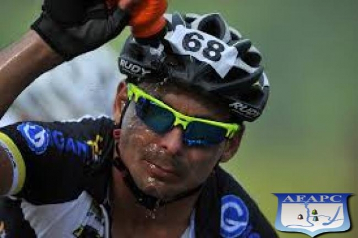 Ciclista paranaense que já ganhou vários títulos importantes para o Brasil decidiu seguir a carreira de policial civil