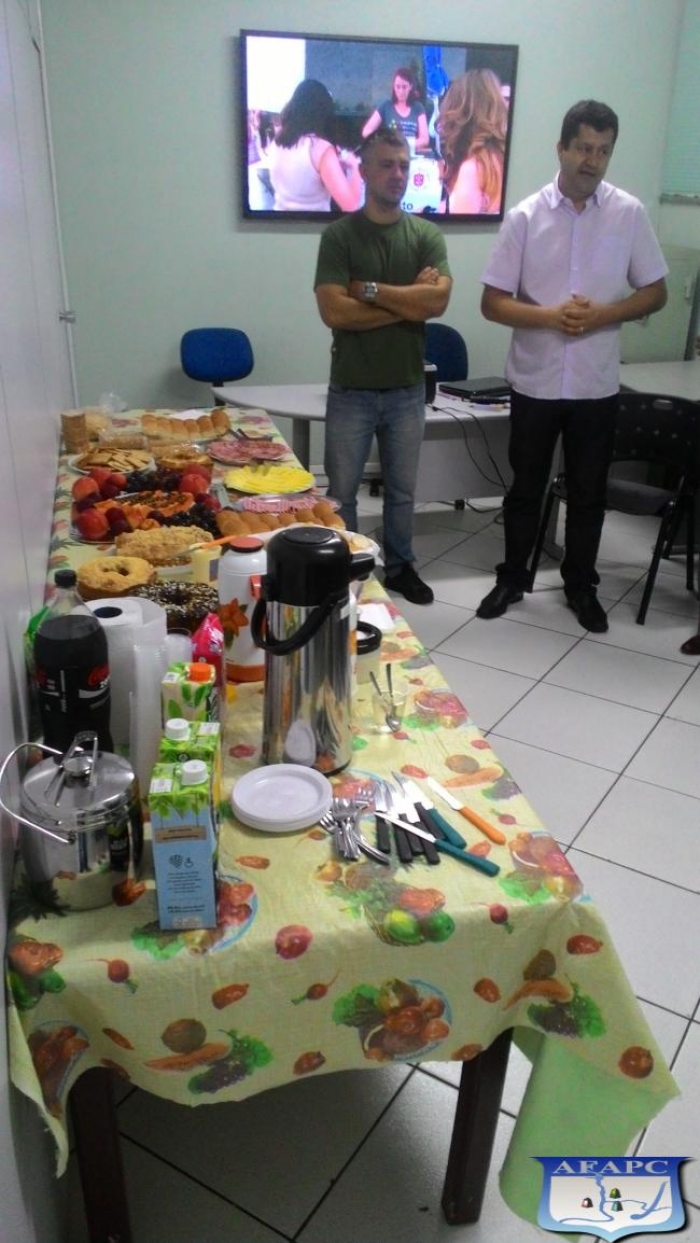 AFAPC promove juntamente com investigador Rogério Quadros, café da manhã para policiais inativos.