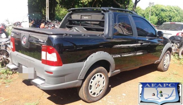 Polícia Civil e GM recuperam veículo roubado em Foz do Iguaçu