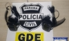 POLICIA CIVIL APREENDE TORNOZELEIRAS ELETRÔNICAS ABANDONADAS NA FAVELA DA SADIA