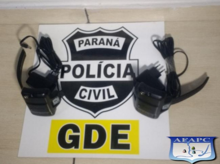 POLICIA CIVIL APREENDE TORNOZELEIRAS ELETRÔNICAS ABANDONADAS NA FAVELA DA SADIA